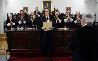 La registradora Mª Belén López Espada expone su visión optimista de los MASC durante su ingreso como Académica Numeraria