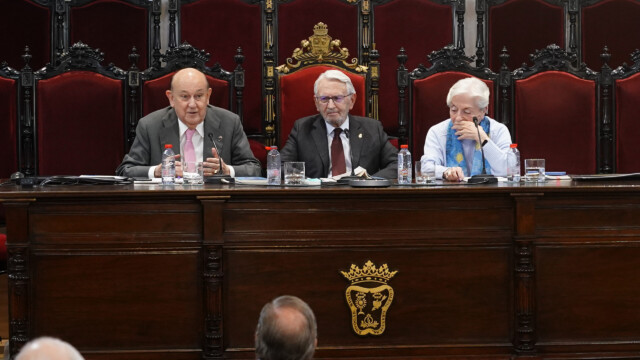 Presentación libro Andrés Ollero
